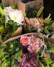 Weekly Pop Up Bouquet - Florist Esterhazy, Sk - Vibe Interior Decorating