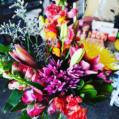 Florist Esterhazy - Vibe Interior Decorating