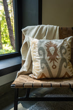 Bora Bora Pillow Indaba Canada