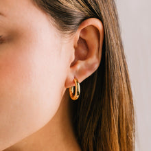 Midi Puff Hoop Earring - Lover's Tempo