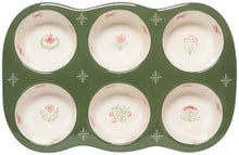 Camellia Muffin Pan